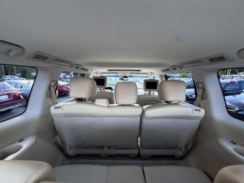 Used 2014 INFINITI QX80 4WD w/ Theater Package image 10