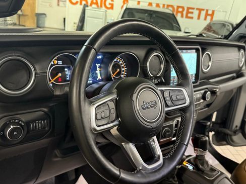 Used 2021 Jeep Wrangler Unlimited Sahara AWD/4WD image 41