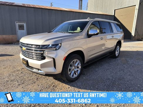 Used 2023 Chevrolet Suburban Premier image 3