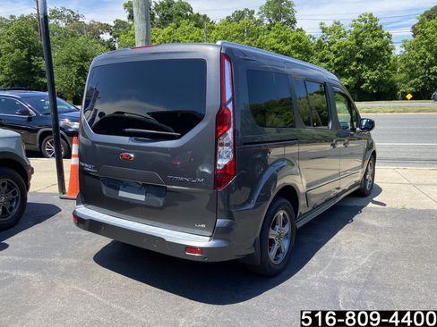 Used 2022 Ford Transit Connect Titanium FWD image 5