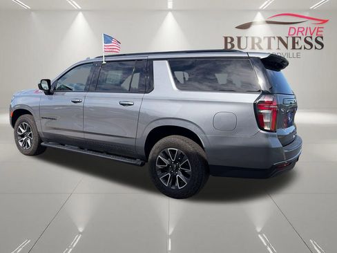 Certified 2022 Chevrolet Suburban Z71 AWD/4WD image 6