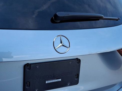 Used 2025 Mercedes-Benz GLA 250 4MATIC image 31