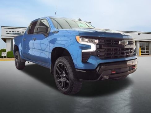 Used 2024 Chevrolet Silverado 1500 LT Trail Boss w/ Protection Package AWD/4WD image 6