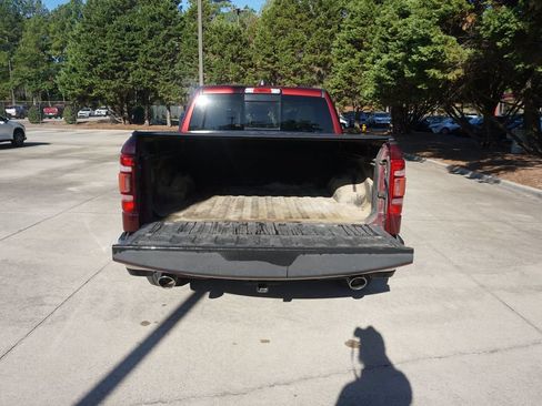 Used 2019 RAM 1500 Laramie RWD image 17