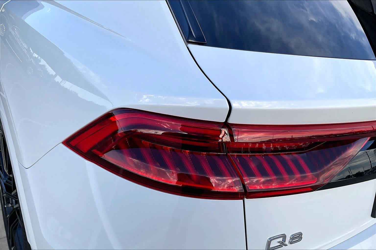 Used 2021 Audi Q8 Premium Plus AWD/4WD image 29