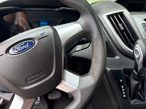 Used 2015 Ford Transit 350 XLT RWD image 22