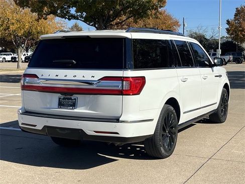 Used 2021 Lincoln Navigator L Black Label w/ Cargo Convenience Package image 4