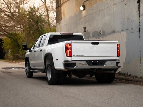 Used 2023 Chevrolet Silverado 3500 W/T w/ WT Fleet Convenience Package AWD/4WD image 9
