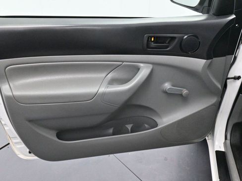 Used 2012 Toyota Tacoma 2WD Regular Cab image 9