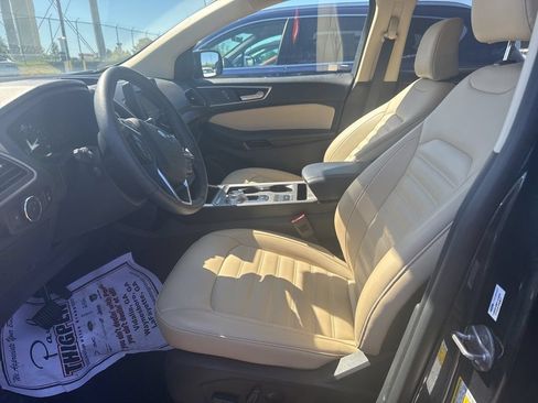 Certified 2024 Ford Edge SEL w/ Convenience Package AWD/4WD image 7