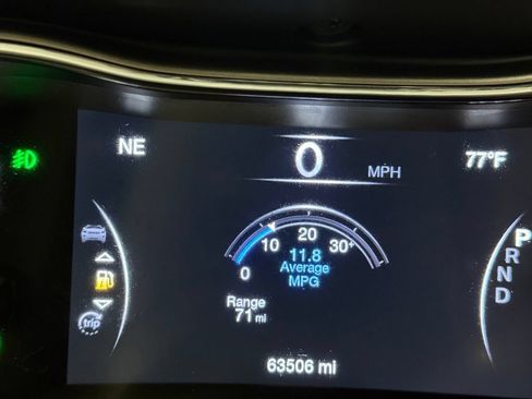 Used 2020 Jeep Grand Cherokee Altitude AWD/4WD image 14