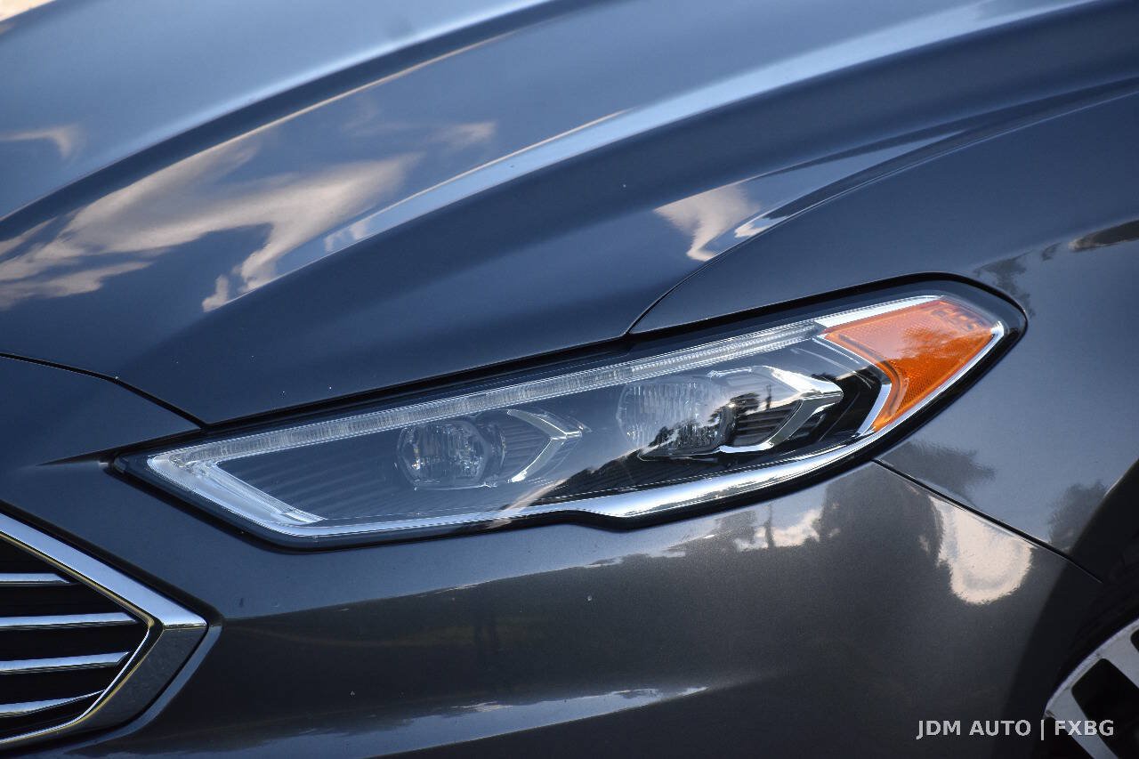 Used 2018 Ford Fusion Titanium AWD/4WD image 37