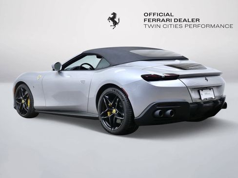Certified 2025 Ferrari Roma Spider image 3