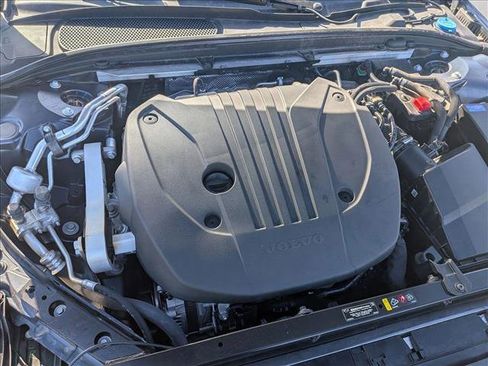 Used 2023 Volvo S60 B5 Core w/ Climate Package image 24