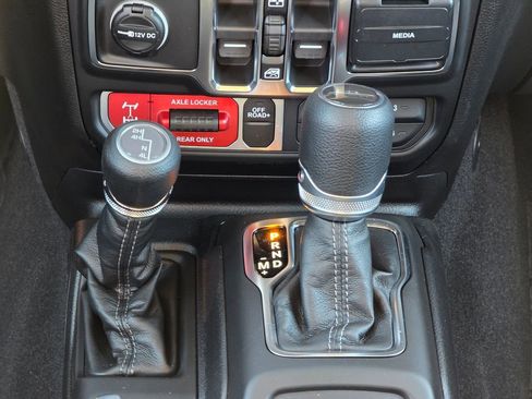 New 2026 Jeep Gladiator Mojave AWD/4WD image 35