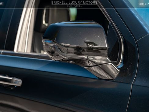 Used 2023 Cadillac Escalade ESV Luxury image 52