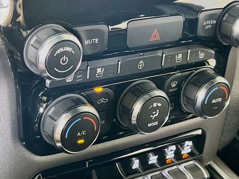 Used 2022 RAM 1500 Laramie w/ Sport Appearance Package AWD/4WD image 20