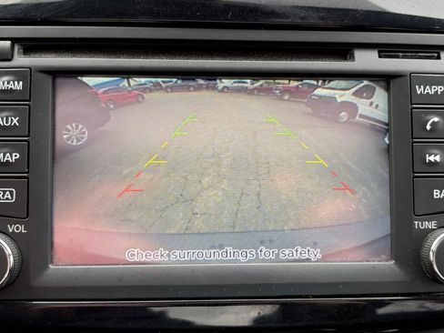 Used 2017 Nissan Sentra SR w/ SR Premium Technology Package image 27