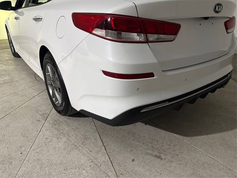 Used 2019 Kia Optima LX image 33