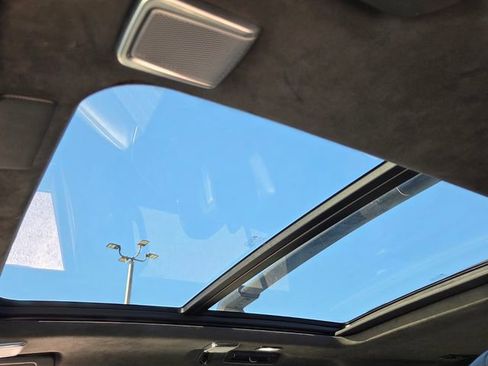 Used 2022 Cadillac Escalade Sport Platinum image 12