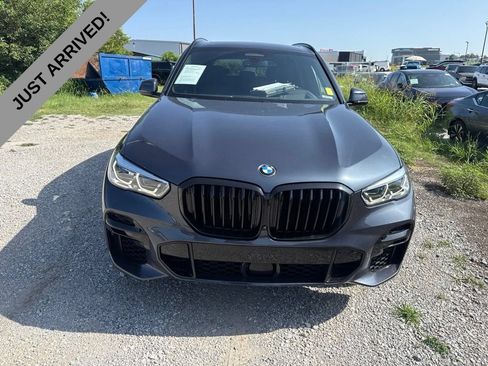 Used 2022 BMW X5 xDrive40i w/ M Sport Package AWD/4WD image 2