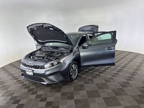Certified 2024 Kia Forte LXS w/ LXS Technology Package FWD image 12