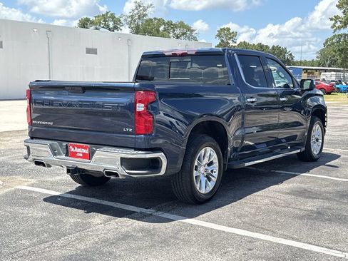 Used 2022 Chevrolet Silverado 1500 LTZ w/ Technology Package AWD/4WD image 5
