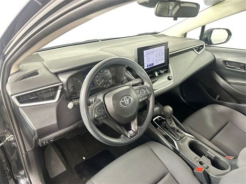 Used 2024 Toyota Corolla LE image 17