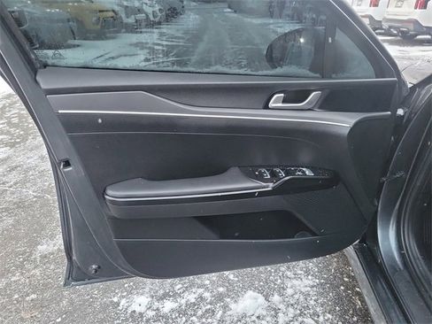 Used 2023 Kia K5 LXS image 6