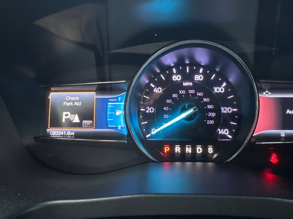 Used 2018 Ford Explorer XLT w/ Equipment Group 202A FWD image 13