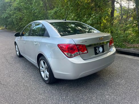 Used 2014 Chevrolet Cruze LT FWD image 4