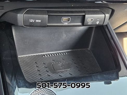 Used 2023 Kia Niro EX FWD image 25