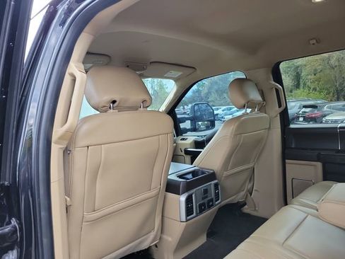 Used 2018 Ford F150 Lariat w/ Equipment Group 502A Luxury image 10