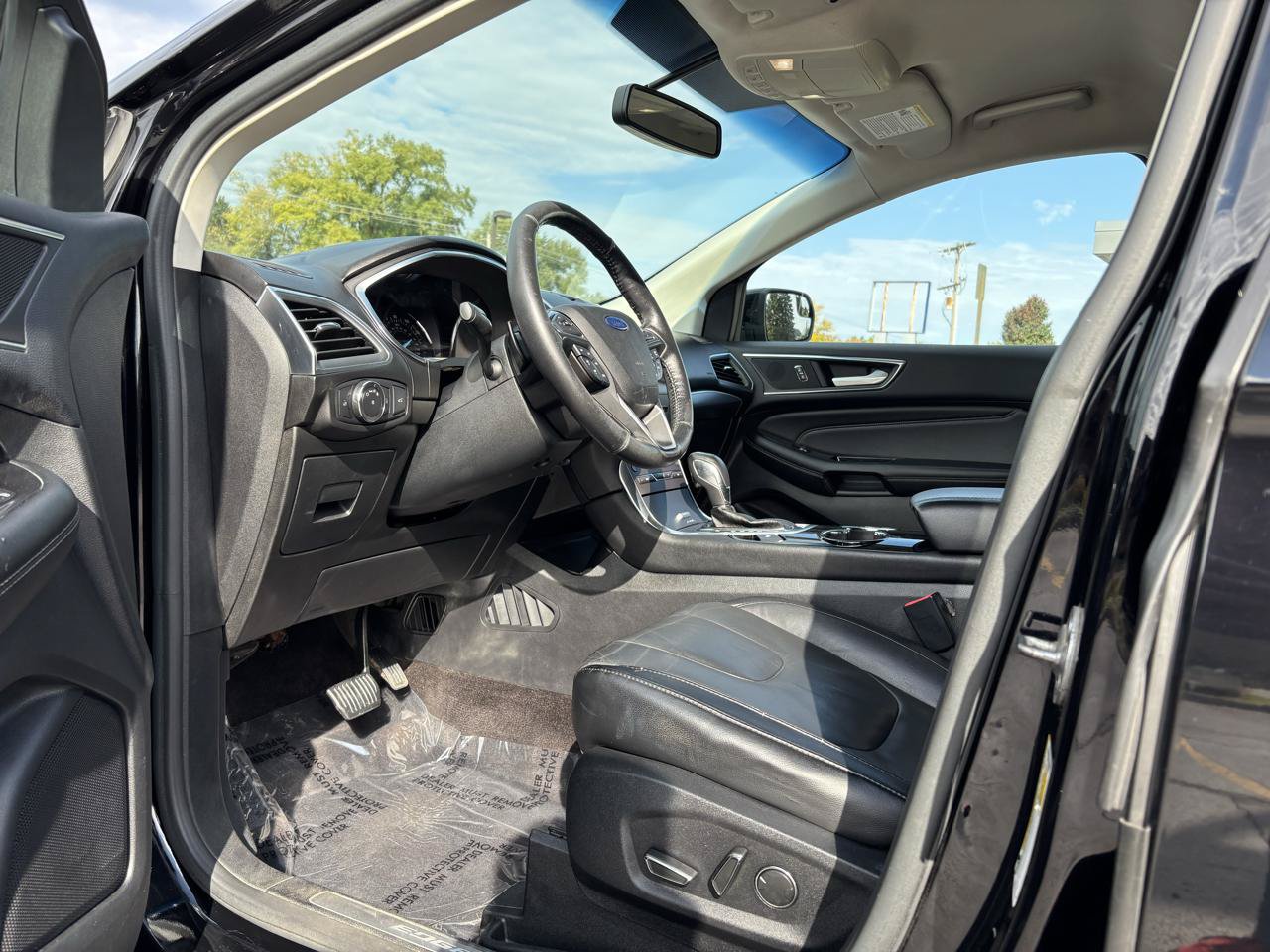 Used 2016 Ford Edge Titanium AWD/4WD image 16