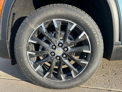 New 2026 Chevrolet Traverse LT w/ Sun and Wheel Package image 10