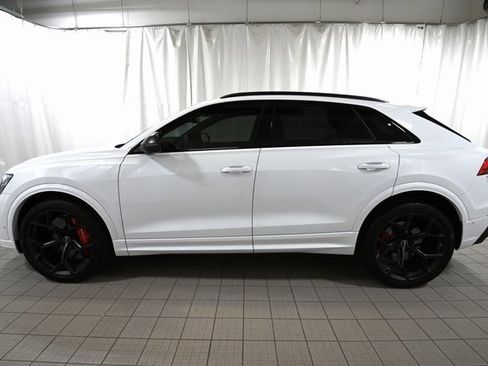 Used 2025 Audi RS Q8 performance image 11