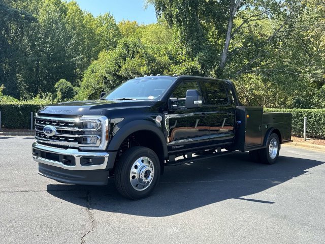 New 2026 Ford F450 Lariat AWD/4WD image 3