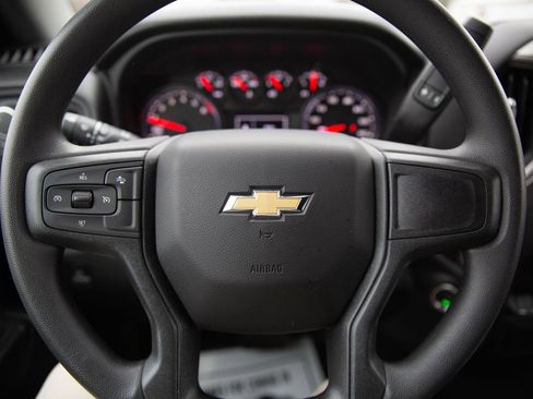 Used 2026 Chevrolet Silverado 1500 Custom image 12