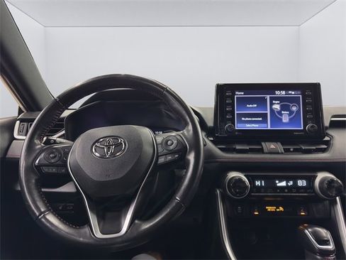 Used 2021 Toyota RAV4 SE image 14