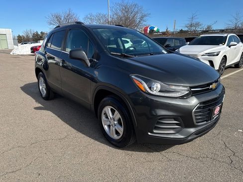 Used 2017 Chevrolet Trax LT image 10