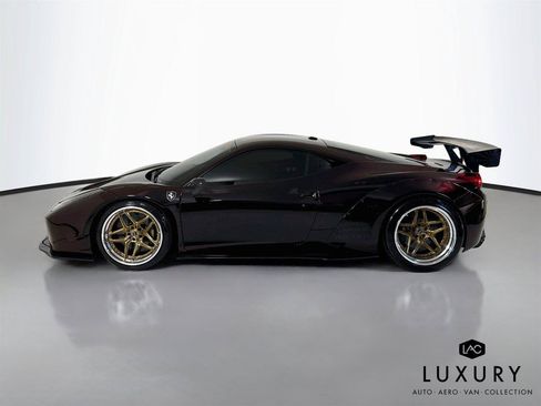 Used 2011 Ferrari 458 Italia Coupe RWD image 9