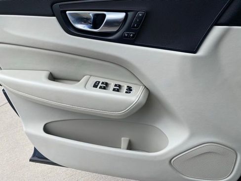 Used 2023 Volvo XC60 B5 Plus w/ Climate Package image 13