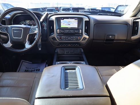 Used 2018 GMC Sierra 2500 Denali image 18