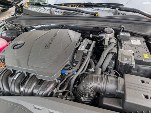 New 2026 Kia K5 LXS FWD image 32