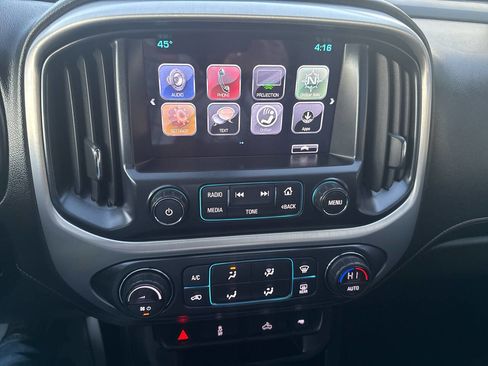 Used 2017 GMC Canyon SLE w/ SLE Convenience Package image 17