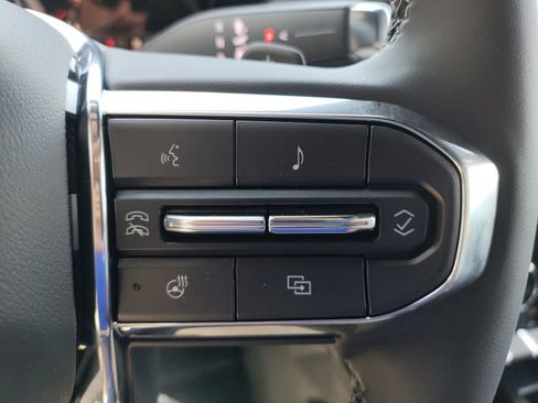 New 2025 GMC Acadia Elevation w/ Elevation Premium Package image 17