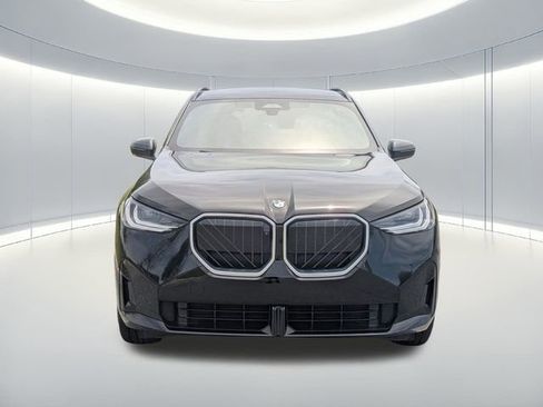 Used 2025 BMW X3 xDrive30i AWD/4WD image 3