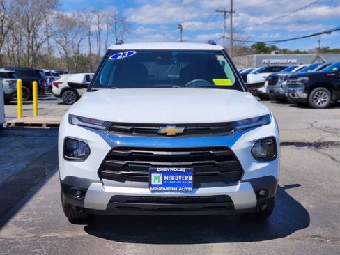 Used 2023 Chevrolet TrailBlazer LT w/ Convenience Package AWD/4WD image 8