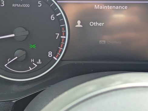 Used 2024 Nissan Pathfinder SV FWD image 30