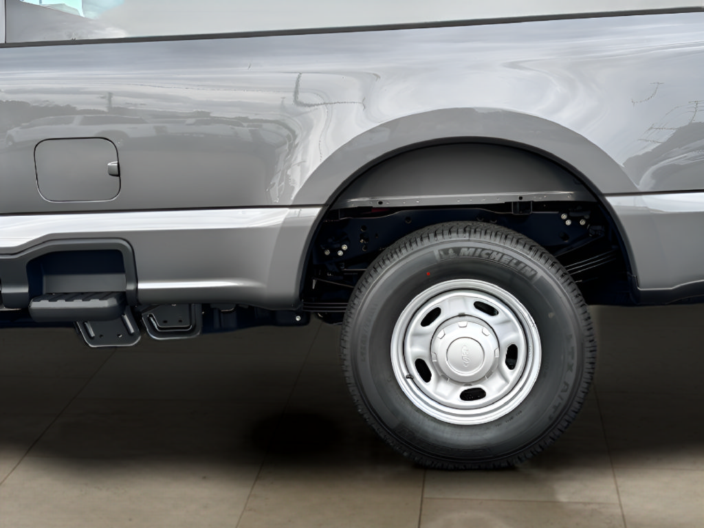 Used 2025 Ford F250 XL RWD image 34